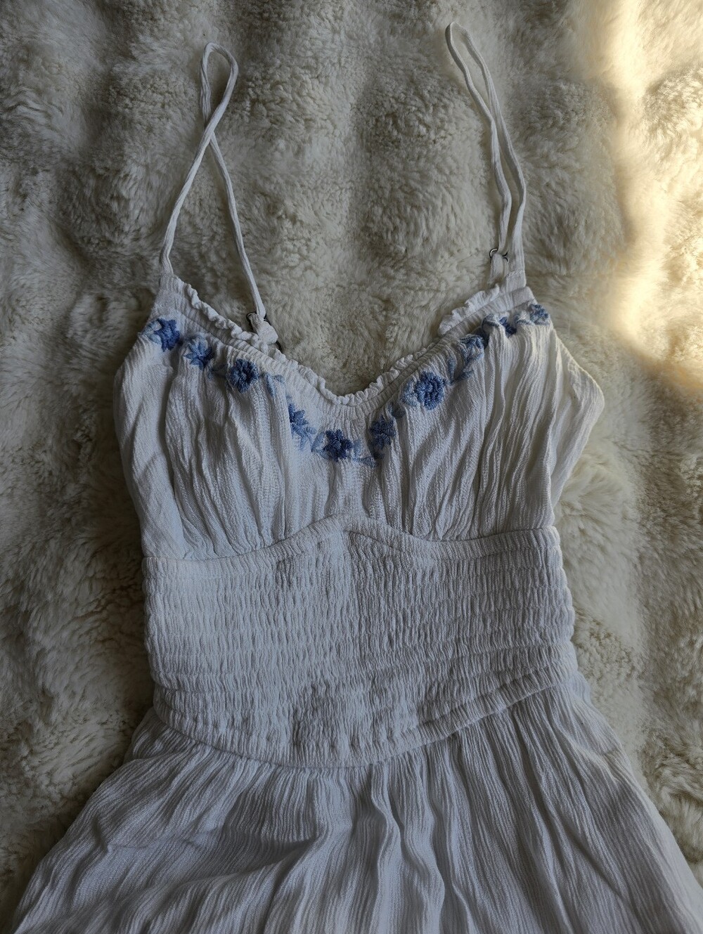 Hollister Flocked White Sundress with Blue Floral Embroidery And Pockets - Picture 1 of 5